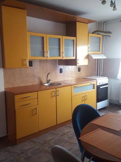 3 cam decomandat amenajat Centrala Clima 2 bai 2 balcoane Complet Mobilat  Utila - 5