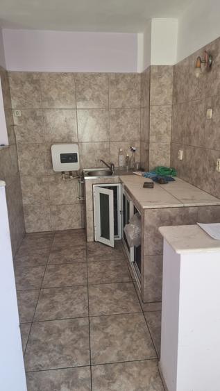 Apartament 2 camere, decomandat, etaj 2, centru,parc - 7