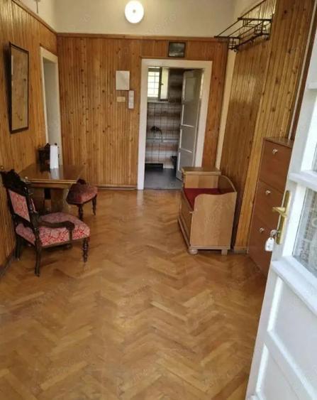 Central - Vanzare casa 5 camere - Str. Bradului - 4