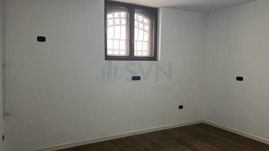 REV2002762 Vila de inchiriat 21 camere zona Universitate - 10