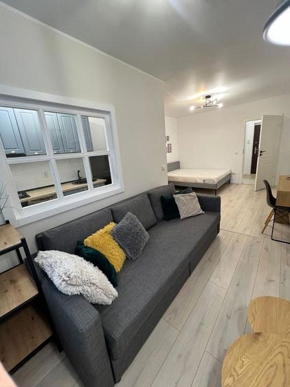 Persoana fizica vand garsoniera Detunata, etaj 7/10 cu lift - 7