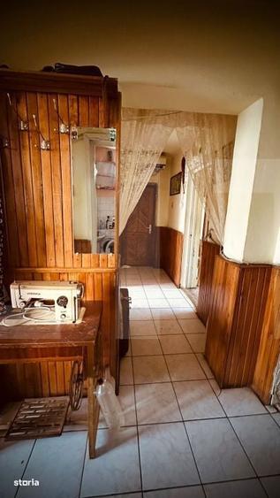 Apartament cu 3 camere si balcon, decoamandat, spatios si calduros in - 4