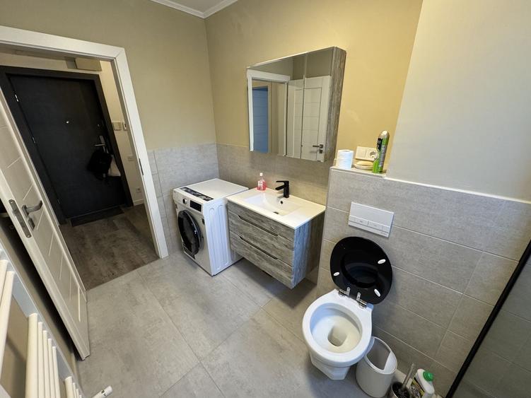 Apartament spațios si luminos cu 2 camere Semicentral, Crinului. - 8