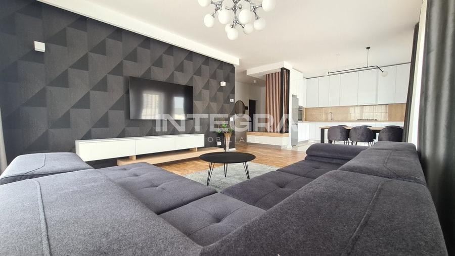 Penthouse Cu Lift Propriu, 4 Camere si Garaj Pentru Doua Masini, Buna Ziua. - 1