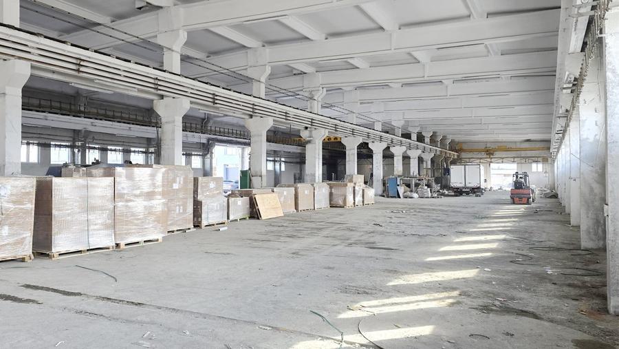 Hala de productie de inchiriat centura sud, 2400 mp, putere 1.8 Mw, pod rulant - 3