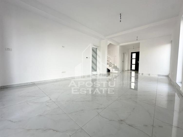 Duplex cu 5 camere, despartit prin camera tehnica, finalizat la asfalt - 2