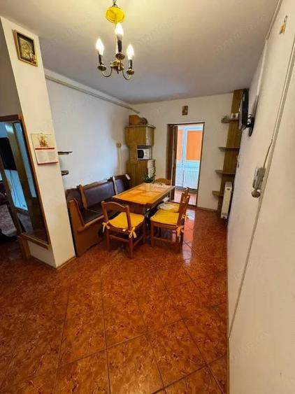 Ap 2 camere conf 1 dec, etaj 2/4, Malu Rosu - 14