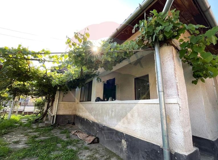 Casă de vânzare in Hideaga la drumul National - 16