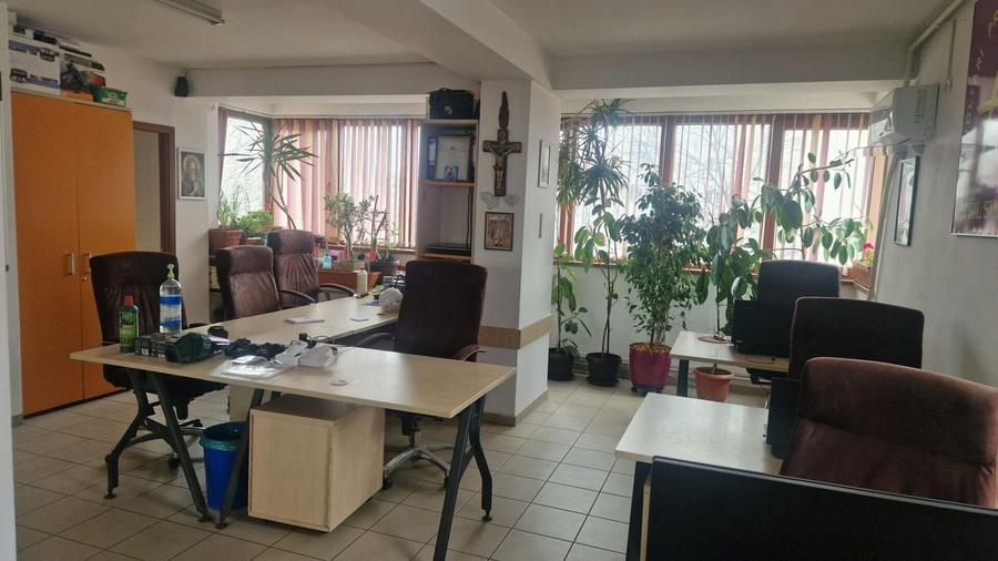 Bulevardul  1 Decembrie 1918 /Titan  50 mp - 1