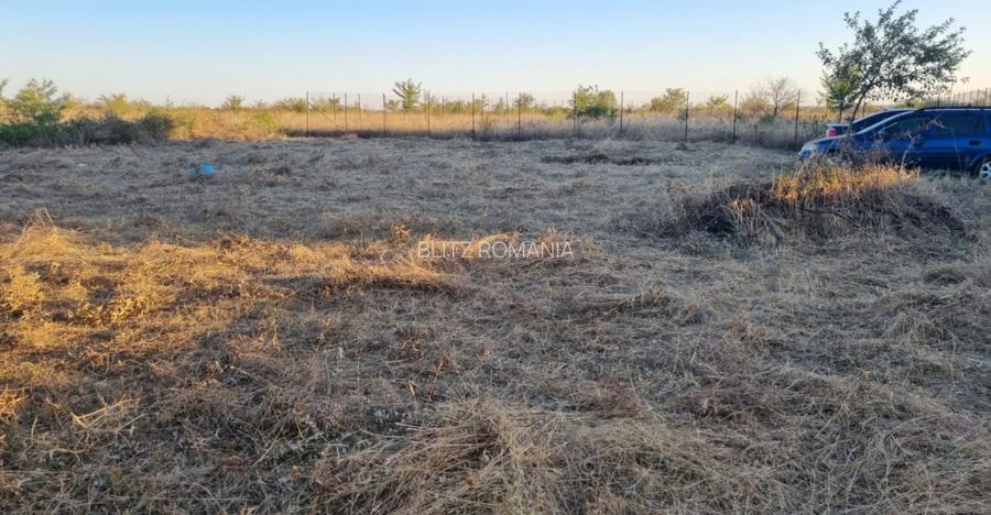 Teren intravilan , zona Damila , 800mp cu front de 31,44