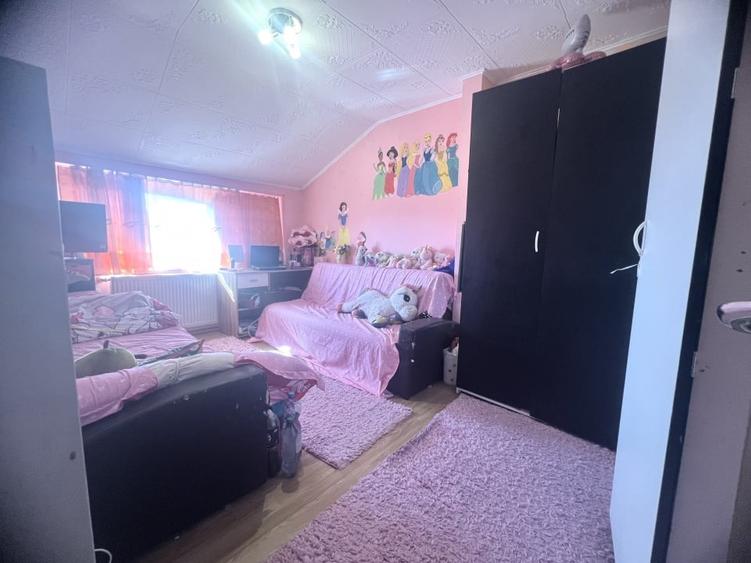 Daca vezi anuntul, e pentru tine: 3 camere la mansarda - 10