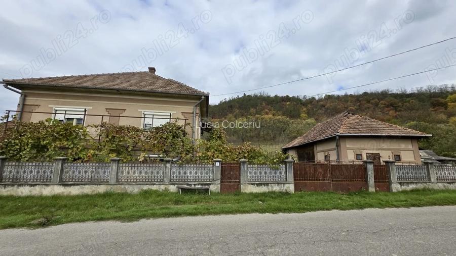 Casa de vanzare in Sanpetru Alma?ului, Hida, jud. Salaj-teren 7500 mp