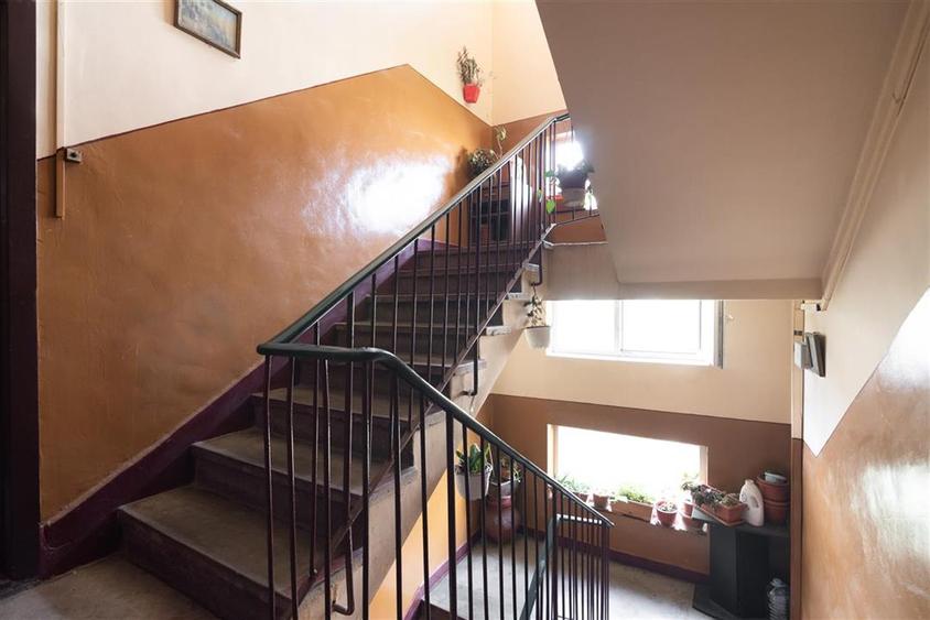 RECO Apartament 2 camere decomandat Rogerius etajul 3 - 18