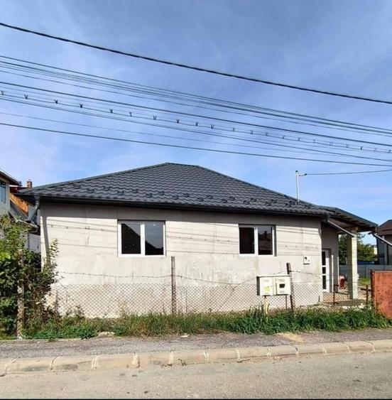 Casa de vânzare semifinisata Bistrița,zona subcetate - 2
