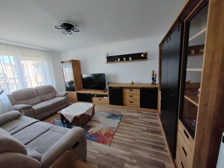 Apartament 3 camere Bdul. Unirii - 1