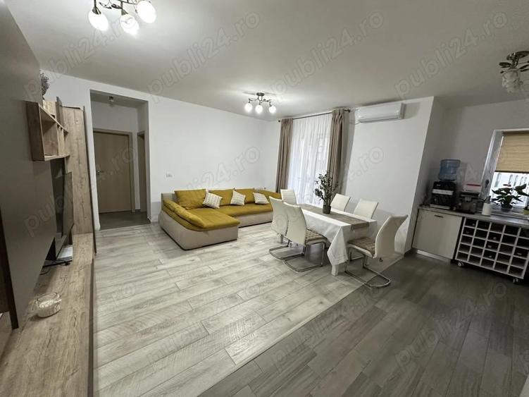Vand sau schimb!Apartament 3 camere , etaj 2 din 3 de la proprietar, - 1