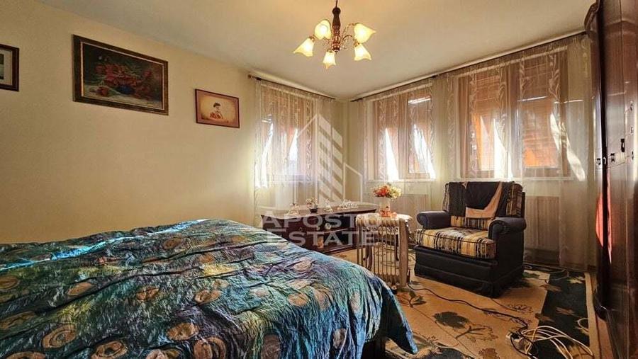 Vila de vanzare in Ghioroc - 13