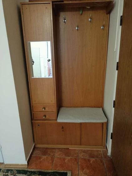 Inchiriez apartament 2 camere PB , decomandat,zona Nufarul. - 2