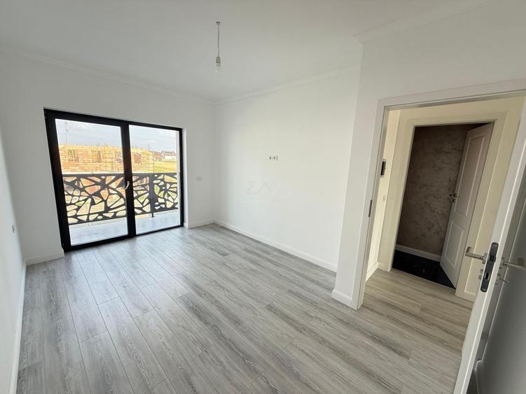 Drumul Boilor. Despartit prin camera tehnica. Toate utilitatile. - 9