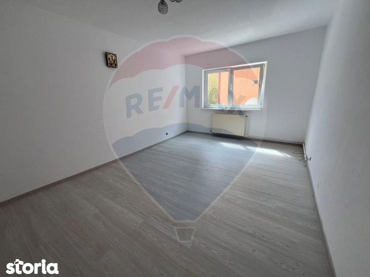 Apartament de inchiriat - 4