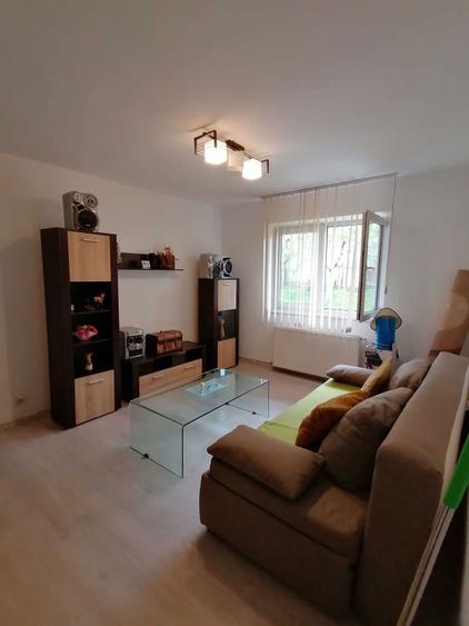 Vanzare apartament 2 camere - 2