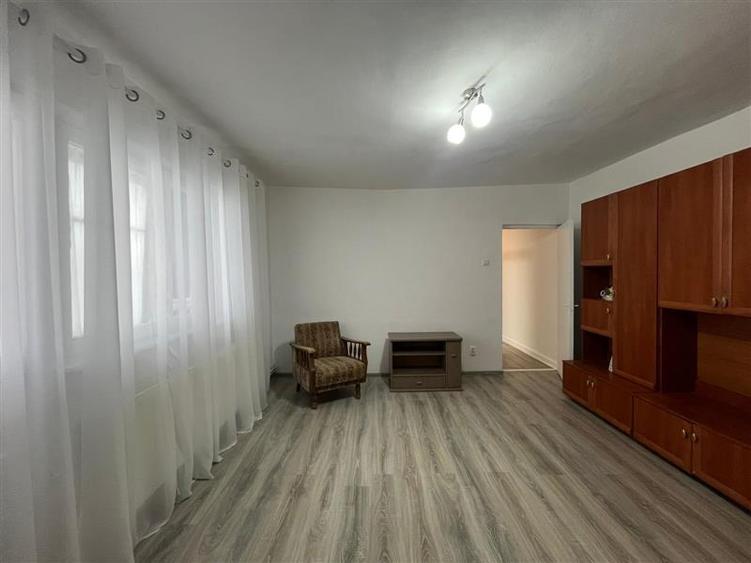 Lugoj, Ap. 2 Cam. Et. 3  Recent Renovat, Zona Timișorii - 19