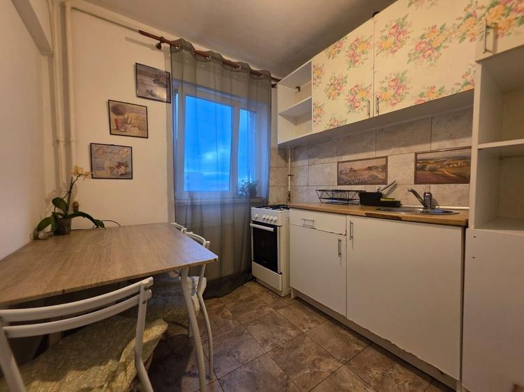 Apartament ingrijit- 2 camere-  5min de M. Piata Sudului - 5