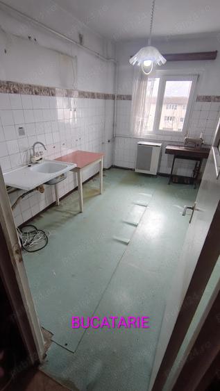 Apartament ultracentral Campina ,62 mp, 2 balcoane - 6