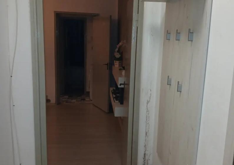 Propietar ofer spre inchiriere apartament cu doua camere in cartierul Noua - 12