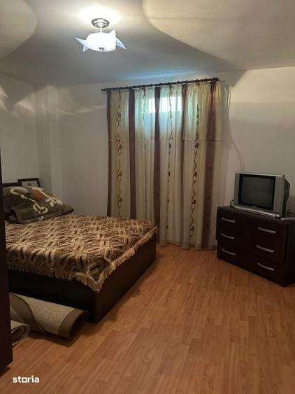 Casă cu 4 camere cu Teren 1105 Mp în Strejnicu