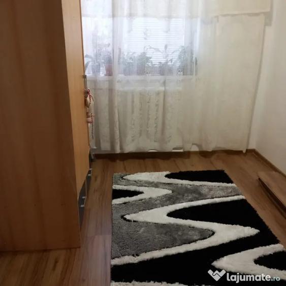 23 AUGUST-APARTAMENT 2 CAMERE , ETAJ 3 - 2