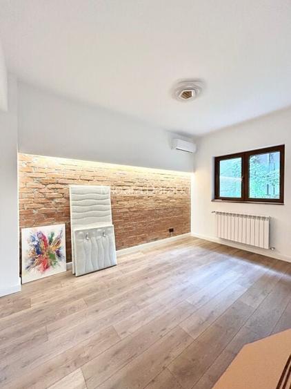 Aviatorilor, apartament situat la parterul unui imobil Art Deco
