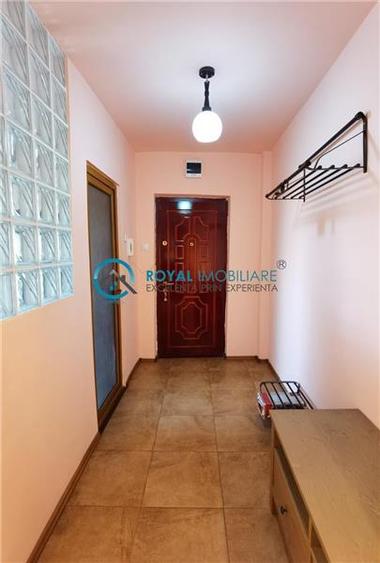 Royal Imobiliare - Vanzari apartamente P-ta Mihai Viteazu - 9