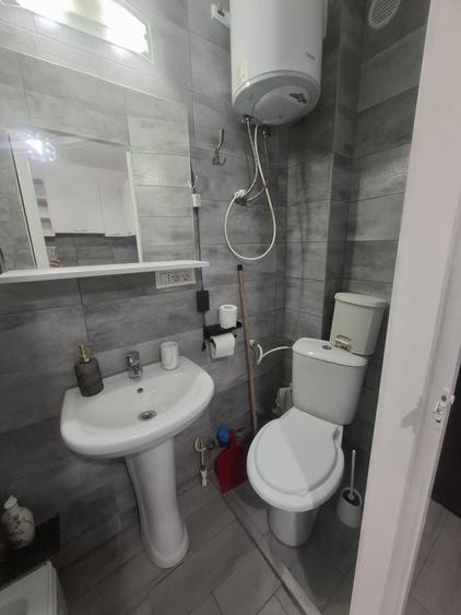 Inchiriez camera de camin - 5