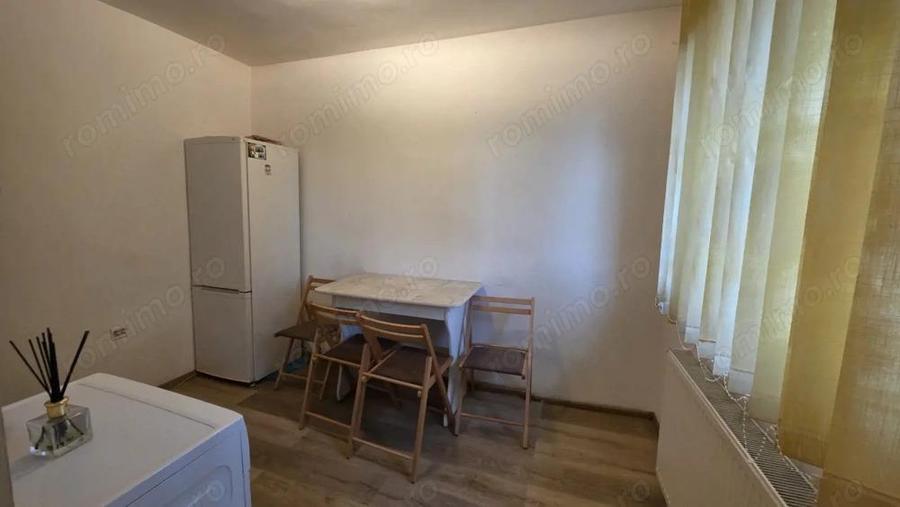 Apartament 3 camere Centru Valenii de Munte | Cartier modernizat in 2024 - 13