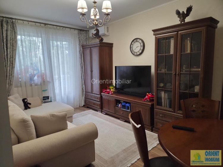 Tomis Nord, apartament 3 camere, etaj 1, gaze, mobilat, renovat Tomis Nord, apartament 3 camere, etaj 1, gaze, mobilat, renovat