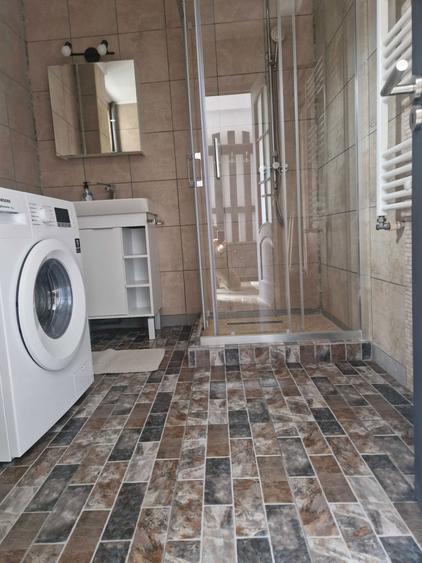 De inhiriat apartament cu 3 camere si garsoniera spatioasa AZUGA - 8
