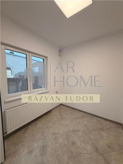 Spatiu comercial cu parcare proprie , Ploiesti, ultracentral - 2