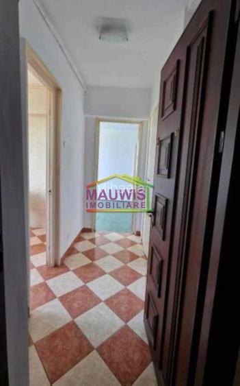 Apartament cu 3 camere semidecomandat în Colentina Apartament cu 3 camere semidecomandat în Colentina