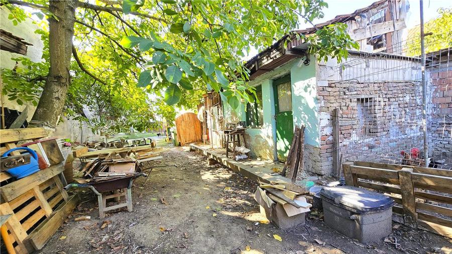 Casă individuală cu 2 camere cu Canalizare în Titulescu
