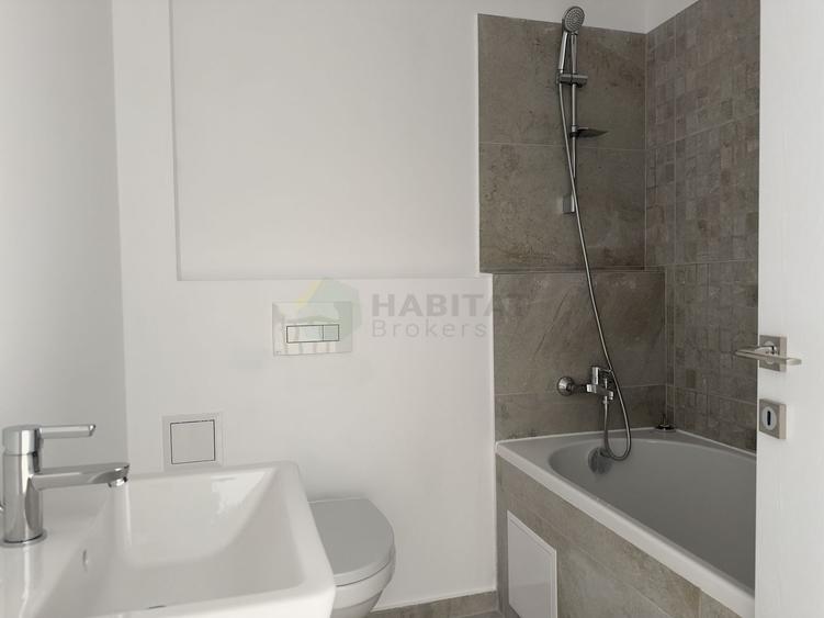 Casă cu 5 camere cu Canalizare în Central
