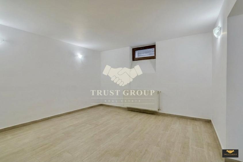 Apartament cu 8 camere decomandat, mobilat în Cotroceni