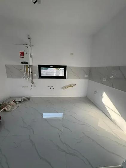Casă cu 3 camere cu Canalizare în Afumați