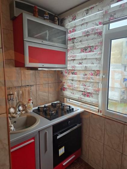 Apartament cu 2 camere decomandat, mobilat în Balada