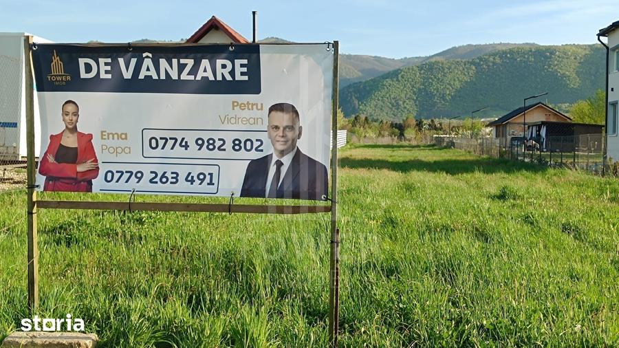 Teren de 1409 mp, în Orlat