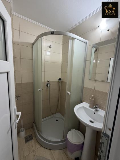 Hotel/Pensiune, de 1,200 mp, în Brezoi