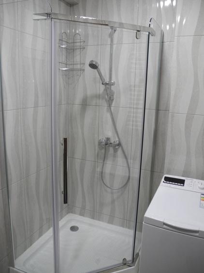 Apartament cu 2 camere decomandat, mobilat în Cantemir