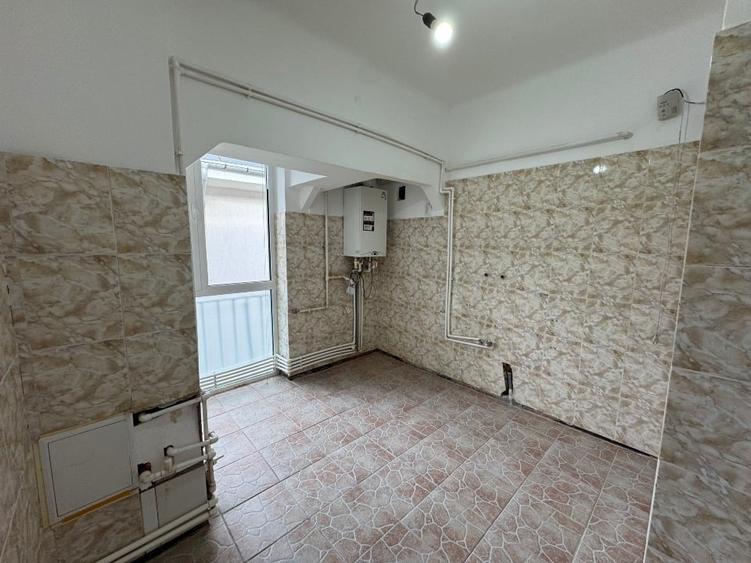 Apartament cu 3 camere decomandat în Grozăvești