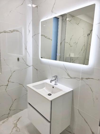 Casă individuală cu 4 camere cu Canalizare în Tunari