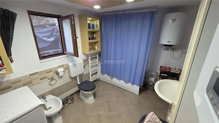 Casă cu Teren 420 Mp în Oravița
